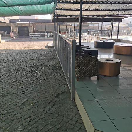 פרטוריה Ebony Guest House מראה חיצוני תמונה