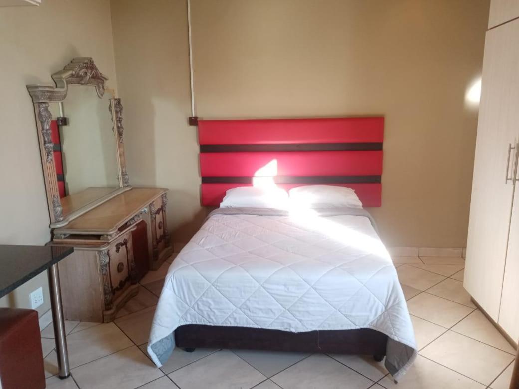פרטוריה Ebony Guest House מראה חיצוני תמונה