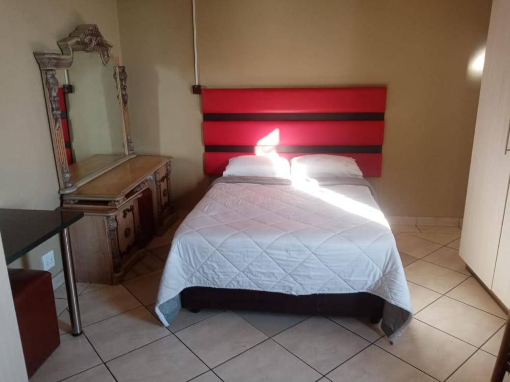 פרטוריה Ebony Guest House מראה חיצוני תמונה